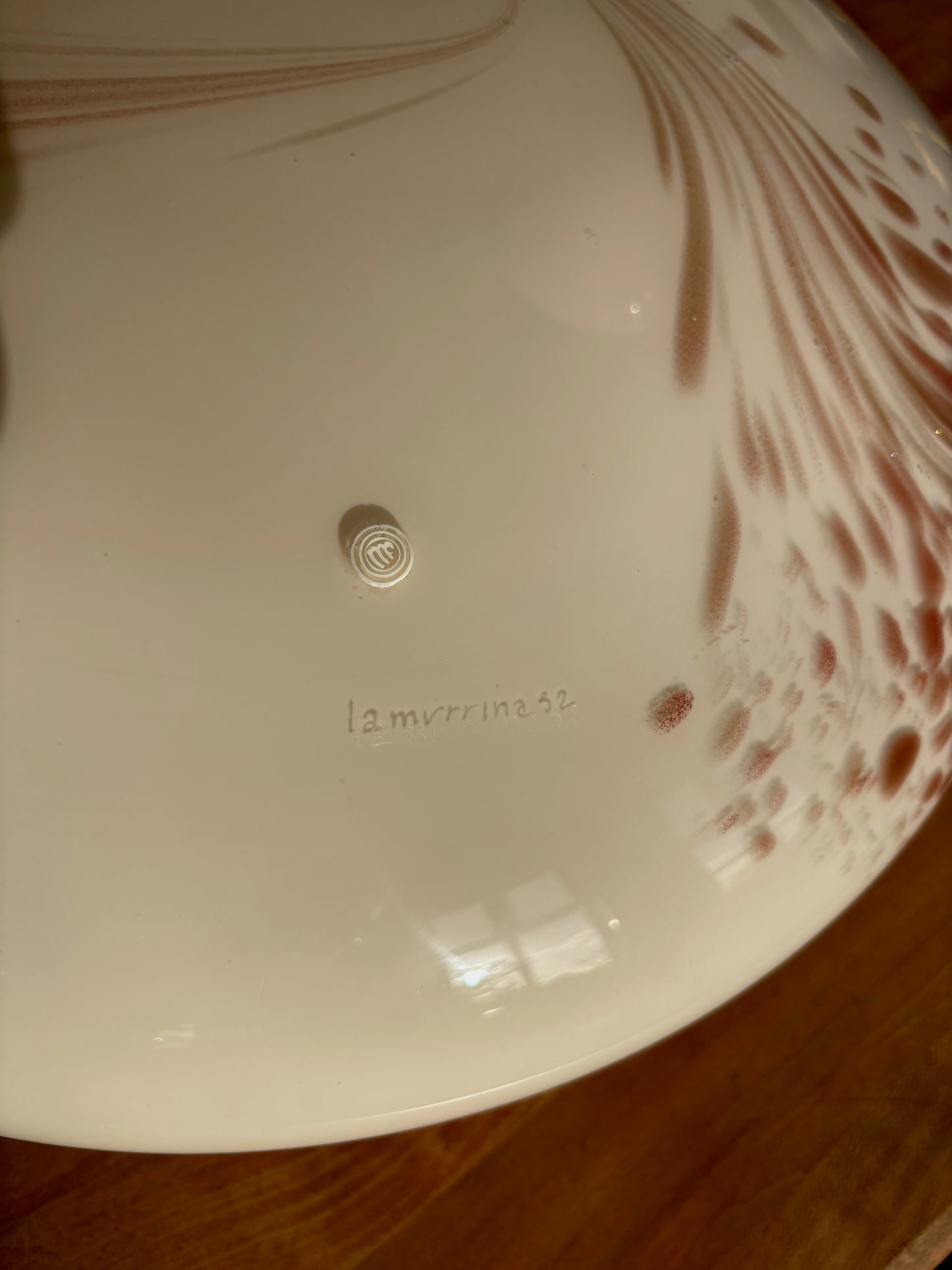 Kæmpe vintage Murano plafond "La Murrina" i cremegul med rødt mønster 45 cm