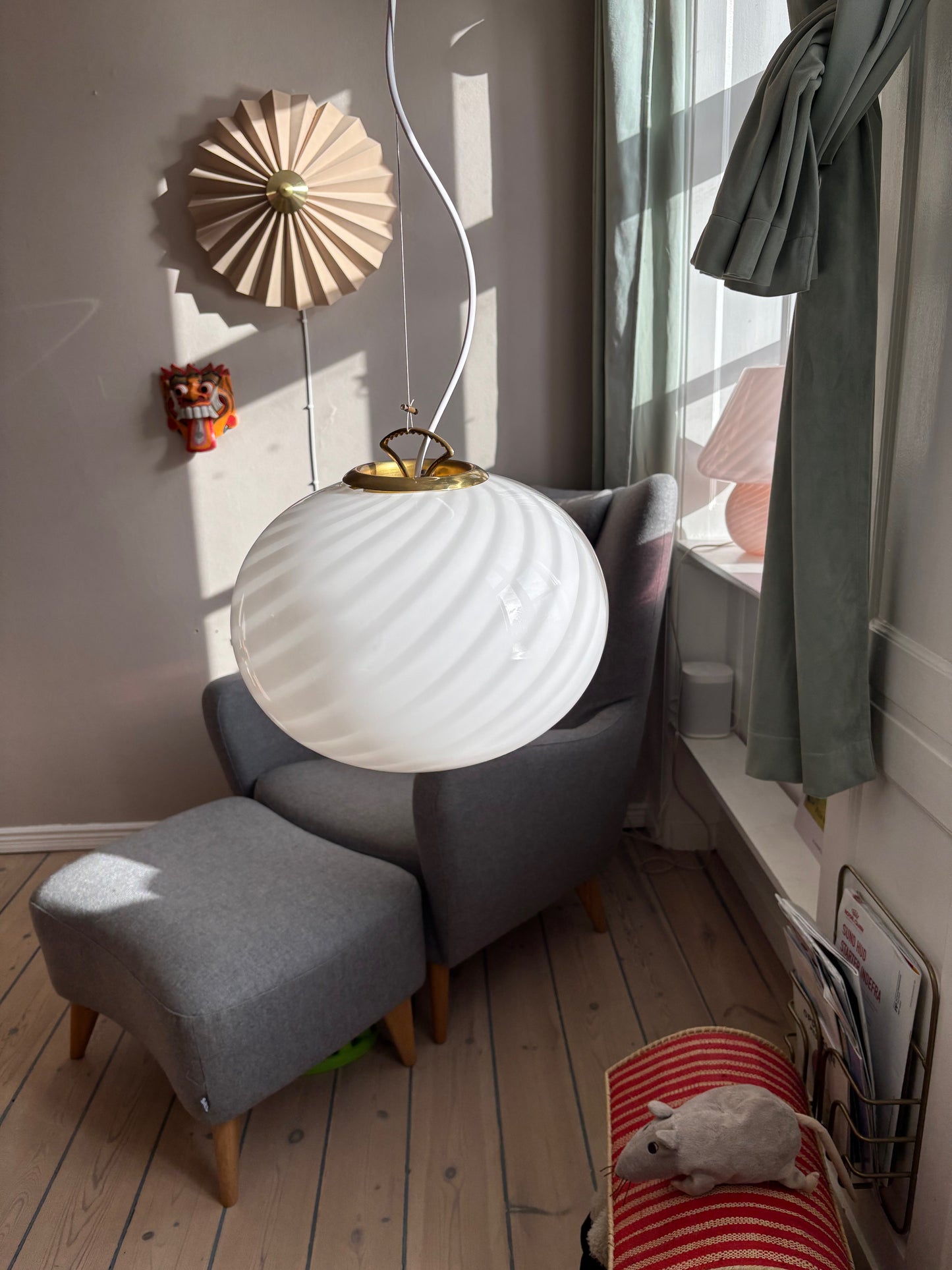 Vintage oval Murano pendel i hvid swirl 30 cm