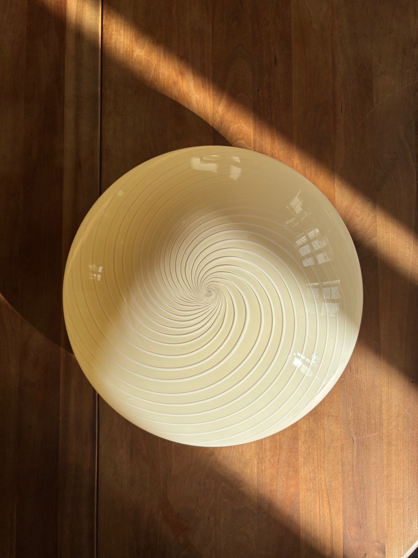 Vintage Murano plafond cremegul med hvidt swirl 37 cm