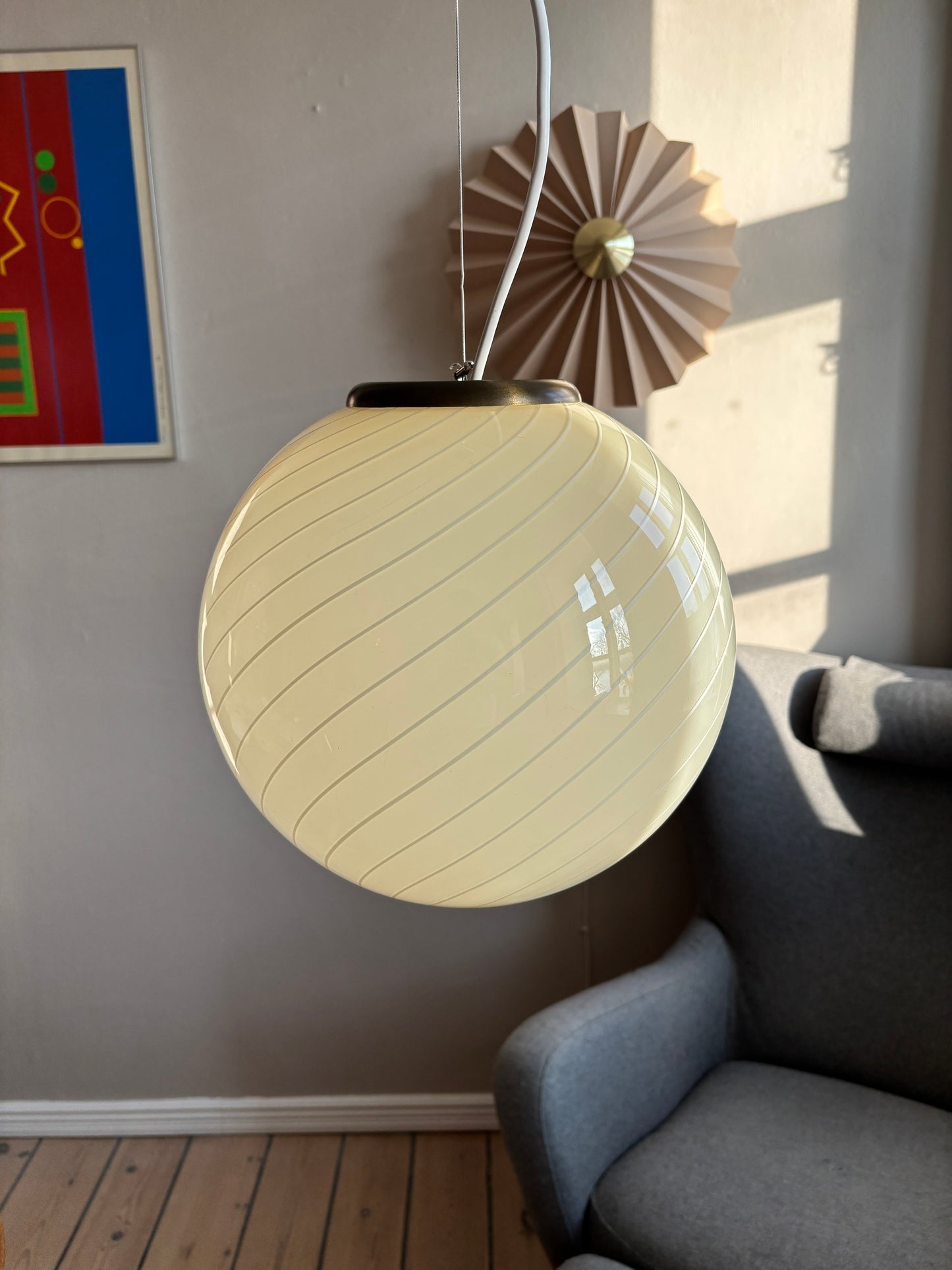 Vintage Murano loftslampe i cremegul med hvidt swirl 30 cm