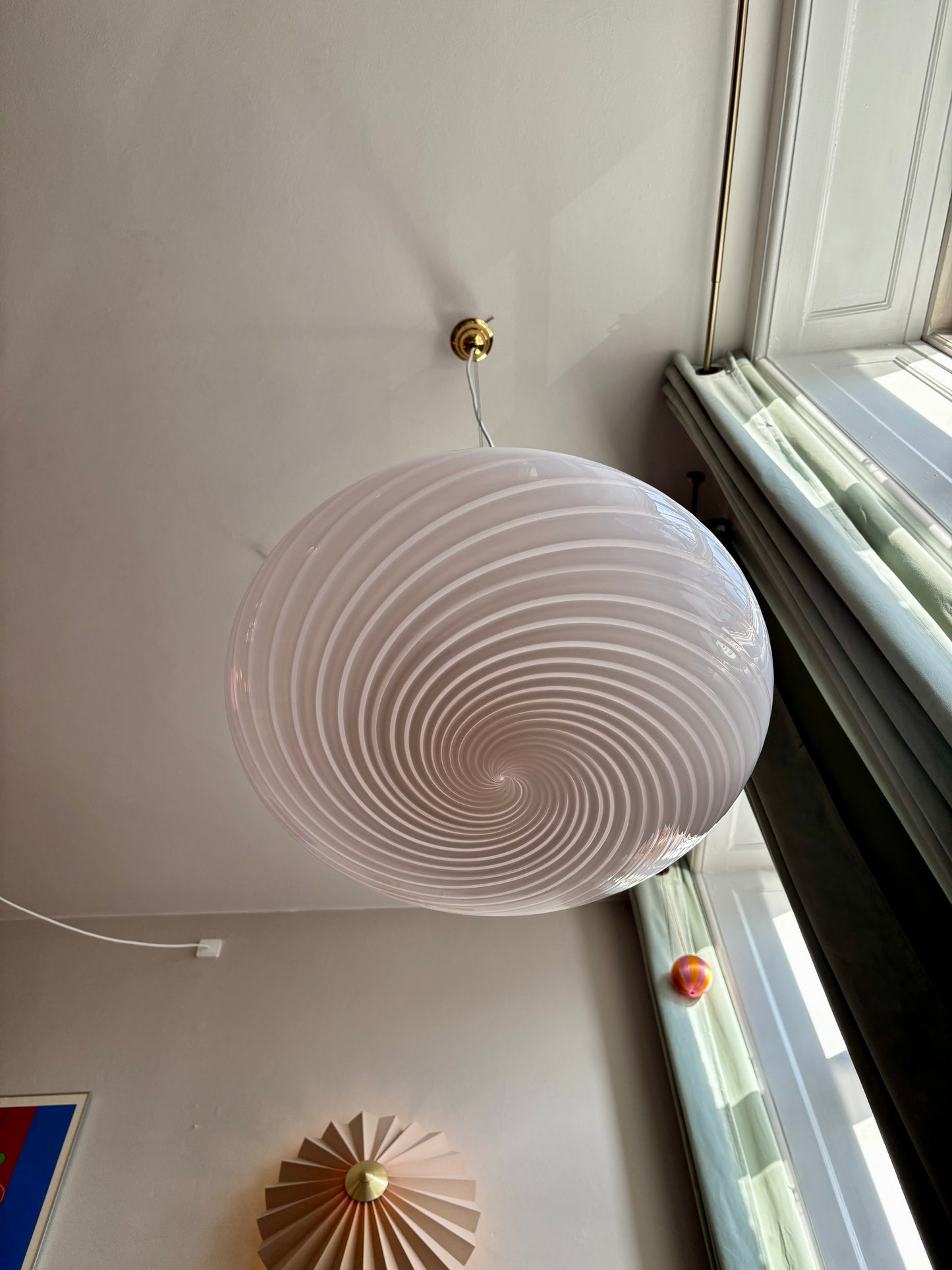 Vintage Murano pendel oval i lyserødt swirl 50 cm