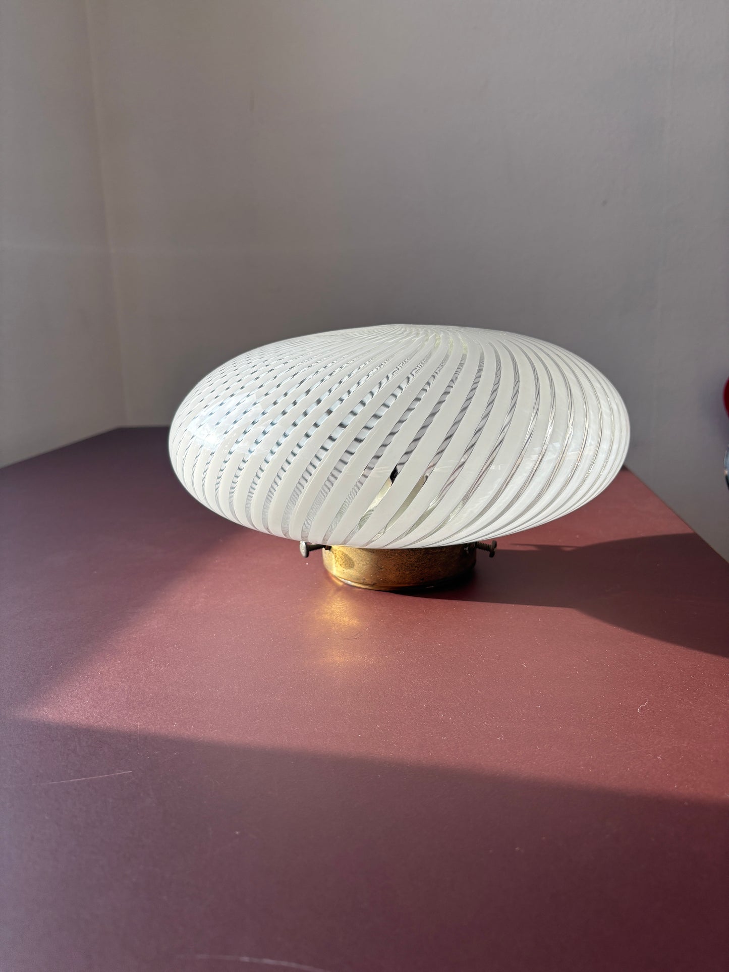 Vintage Murano plafond med hvidt transperant swirl 30 cm