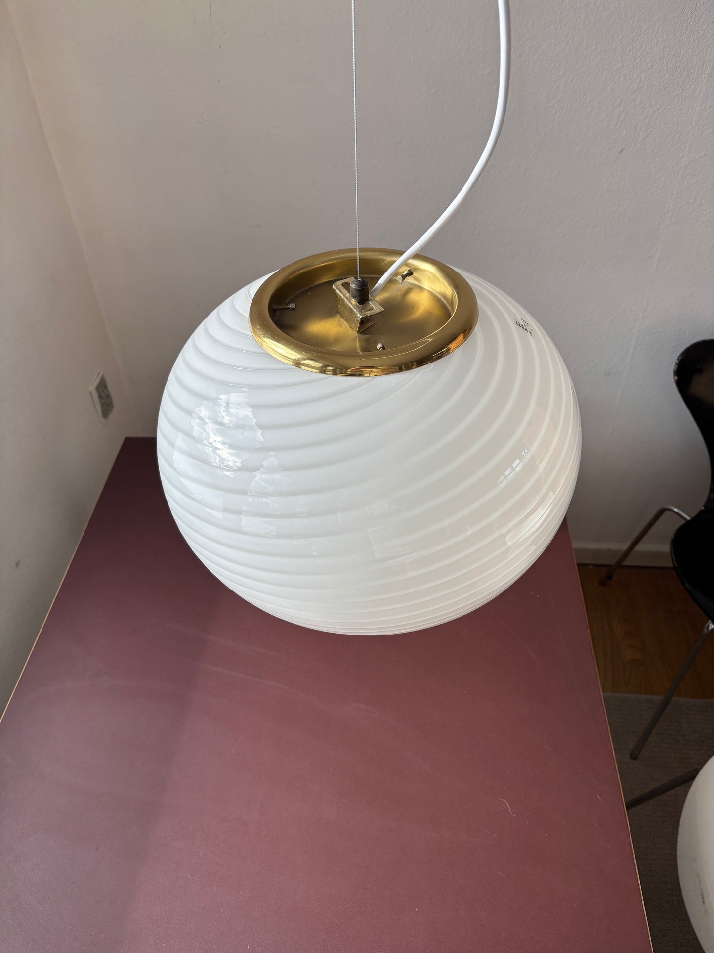 Vintage Murano Effetre pendel oval med hvidt swirl 40 cm