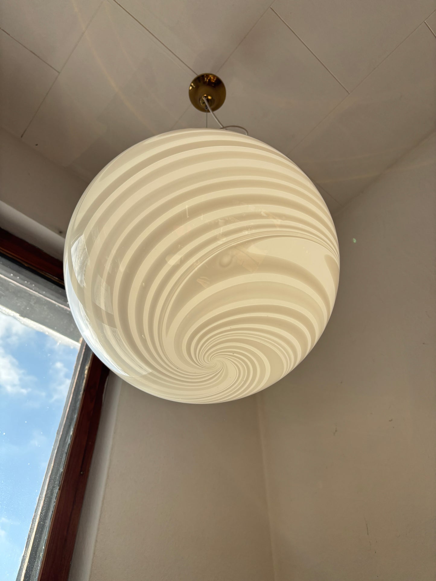 Kæmpe vintage Murano pendel hvid swirl 45 cm