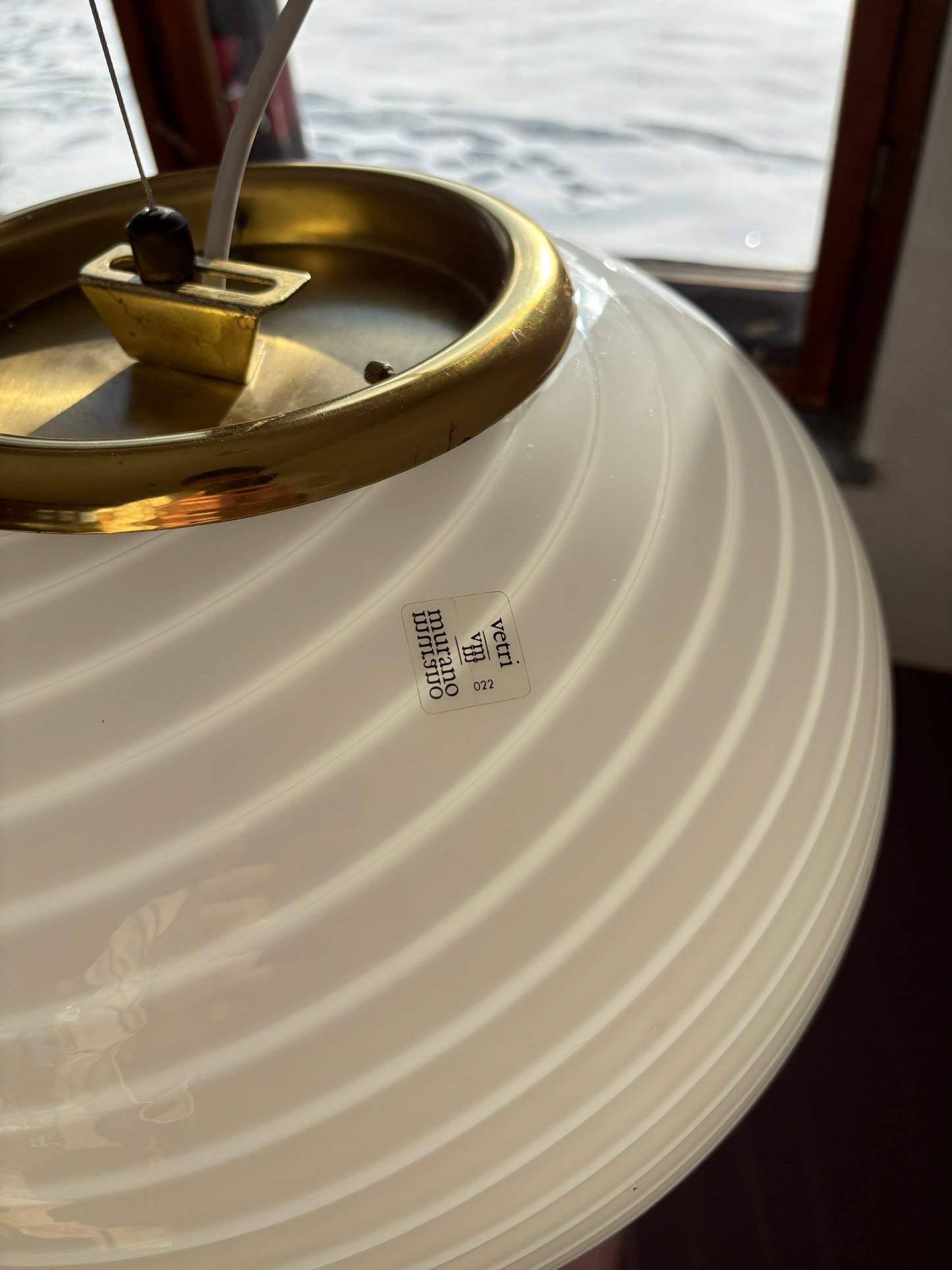 Vintage Murano Effetre pendel oval med hvidt swirl 40 cm