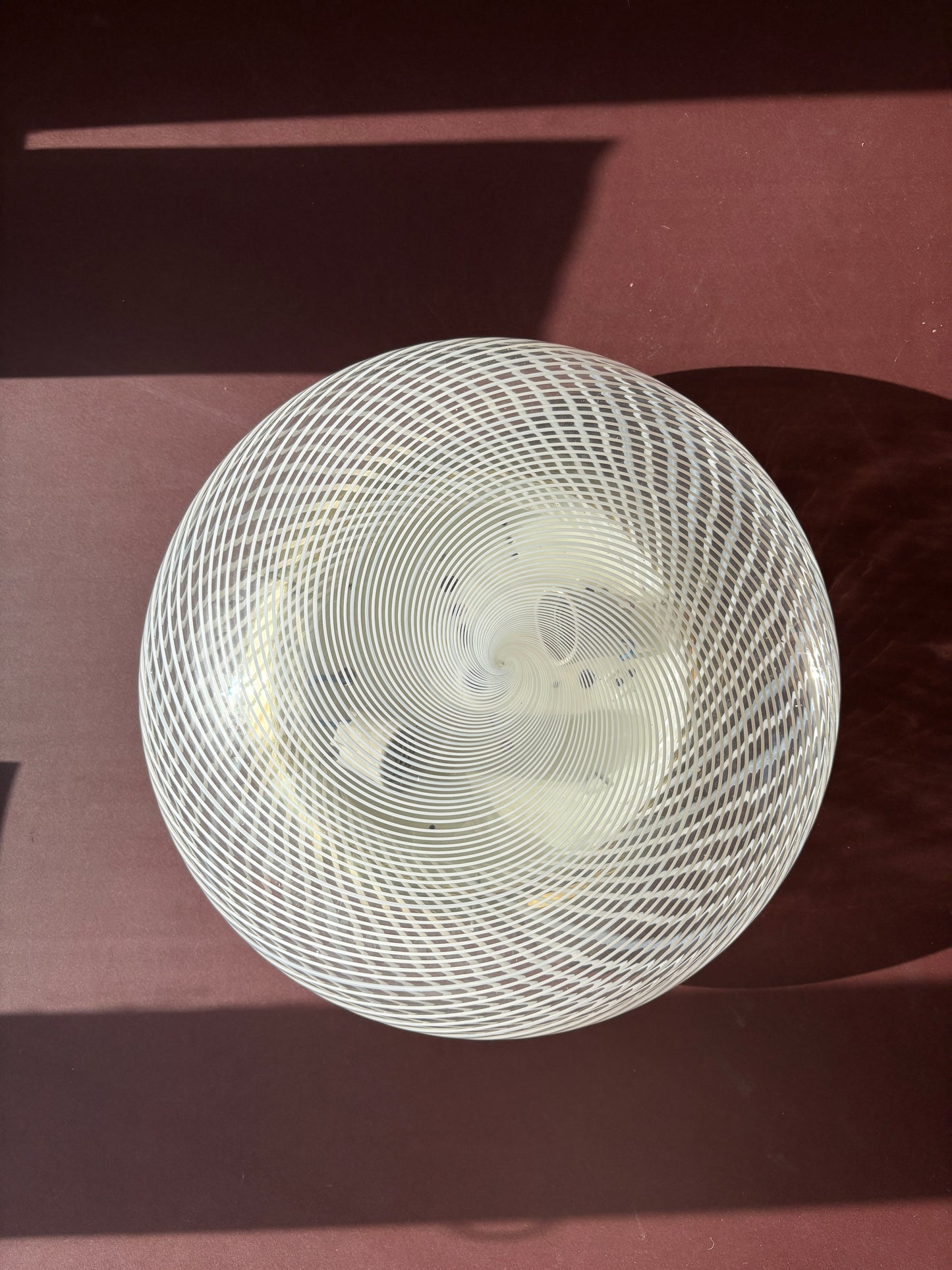 Vintage Murano plafond med hvidt transperant swirl 40 cm