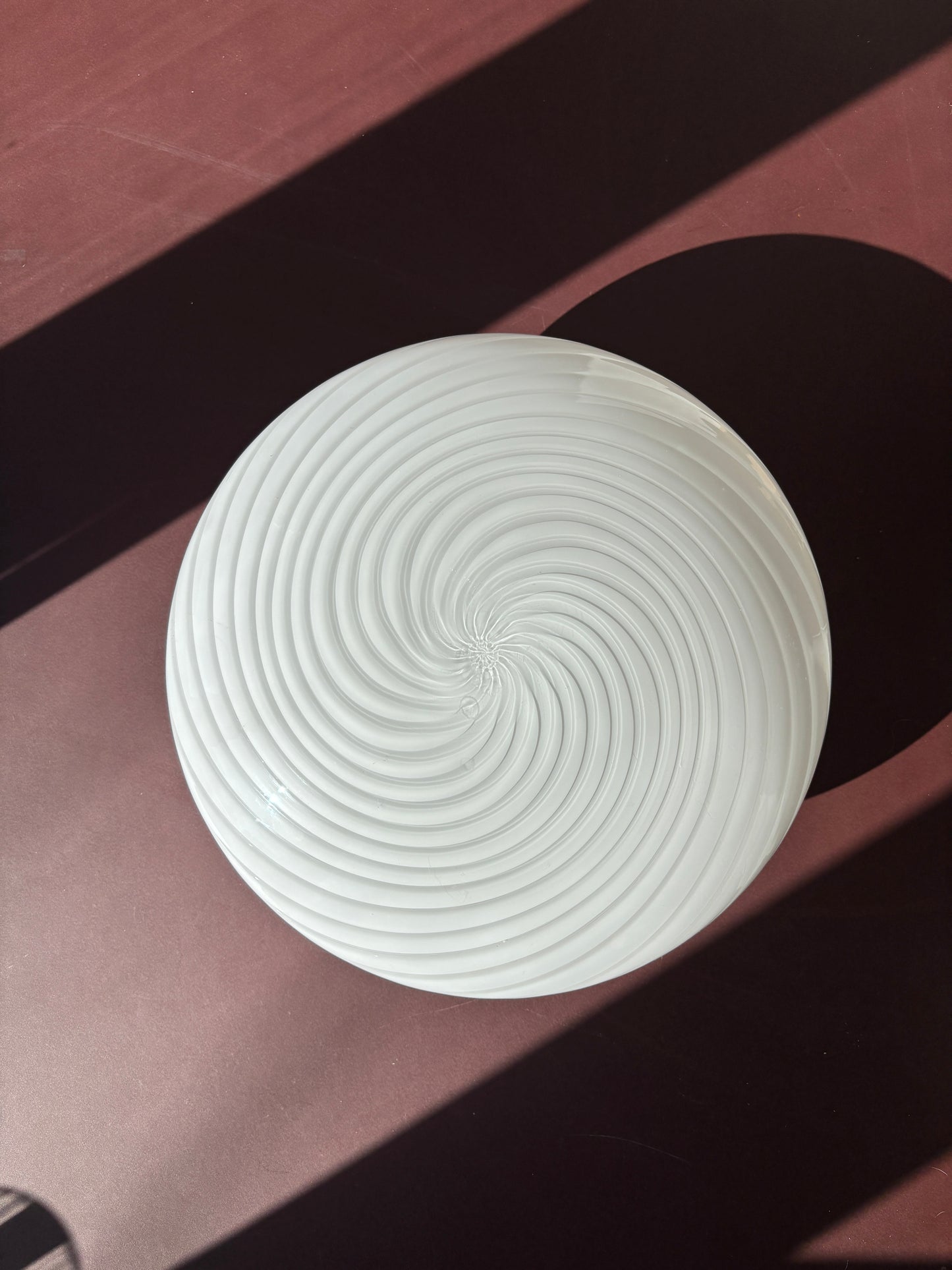 Vintage De Majo Murano plafond med hvidt swirl 36 cm med indgravering