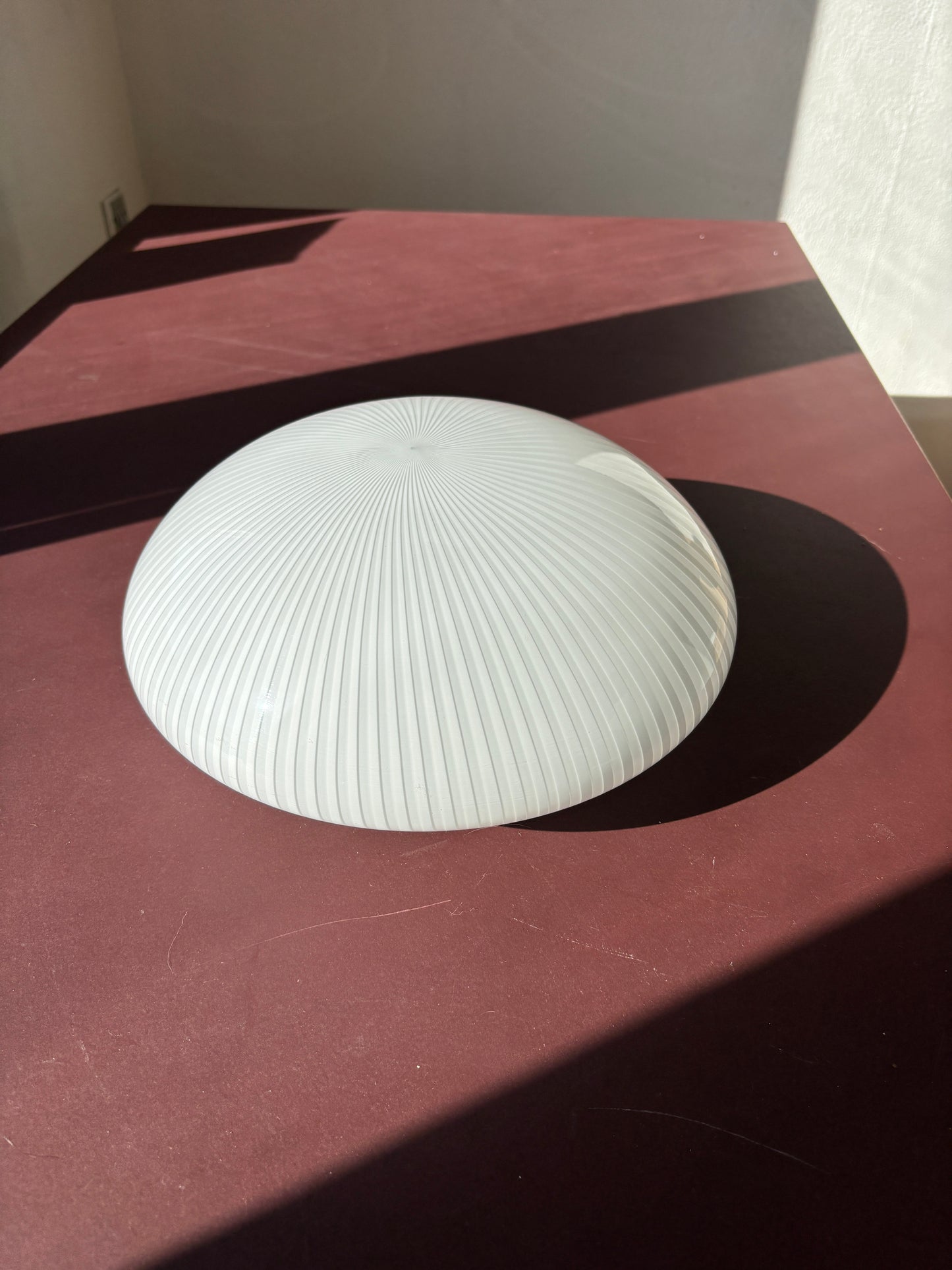 Vintage Murano plafond med hvide vertikale striber 28 cm