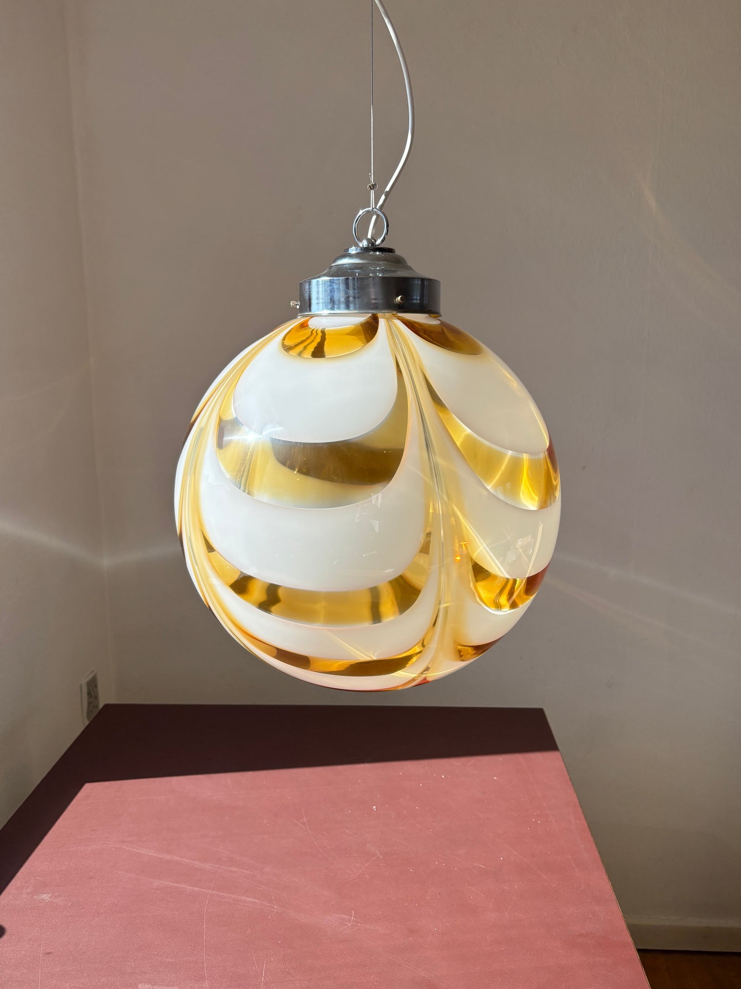 Vintage Murano pendel orange og hvidt mønster 40 cm