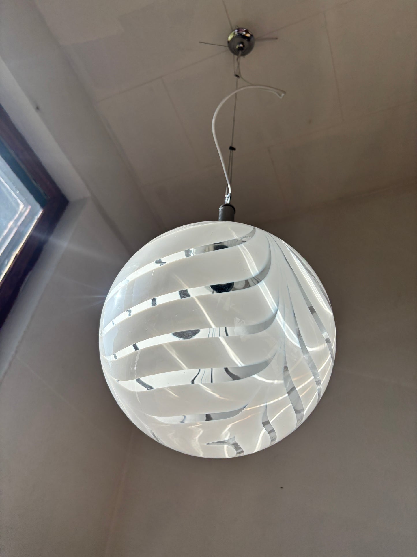 Vintage Murano pendel klart og hvidt mønster 30 cm
