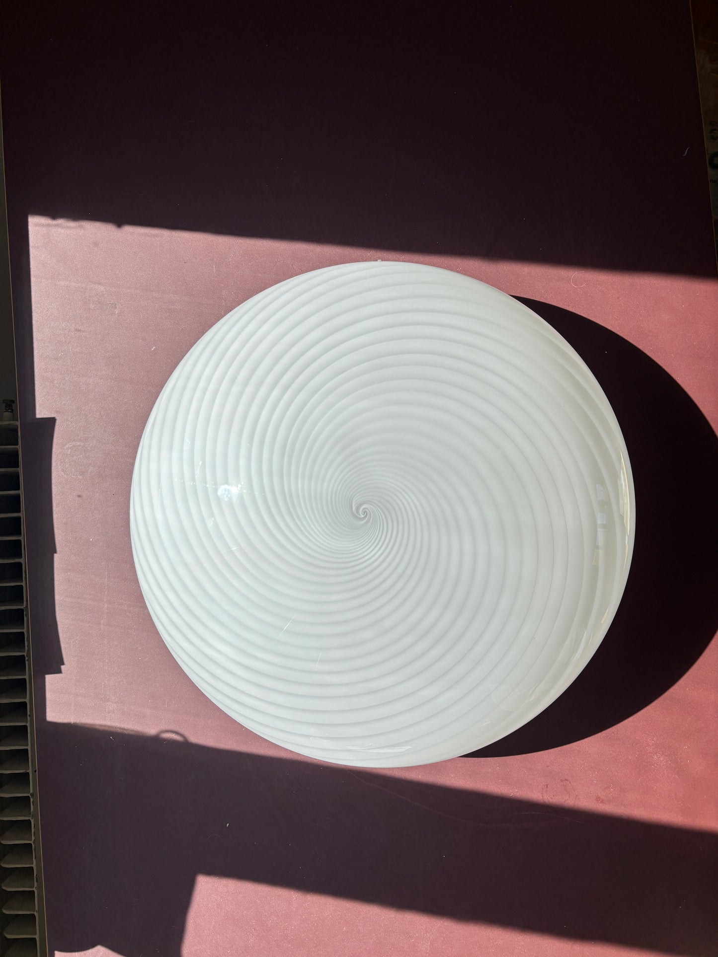 Kæmpe vintage Murano plafond med hvidt swirl 50 cm