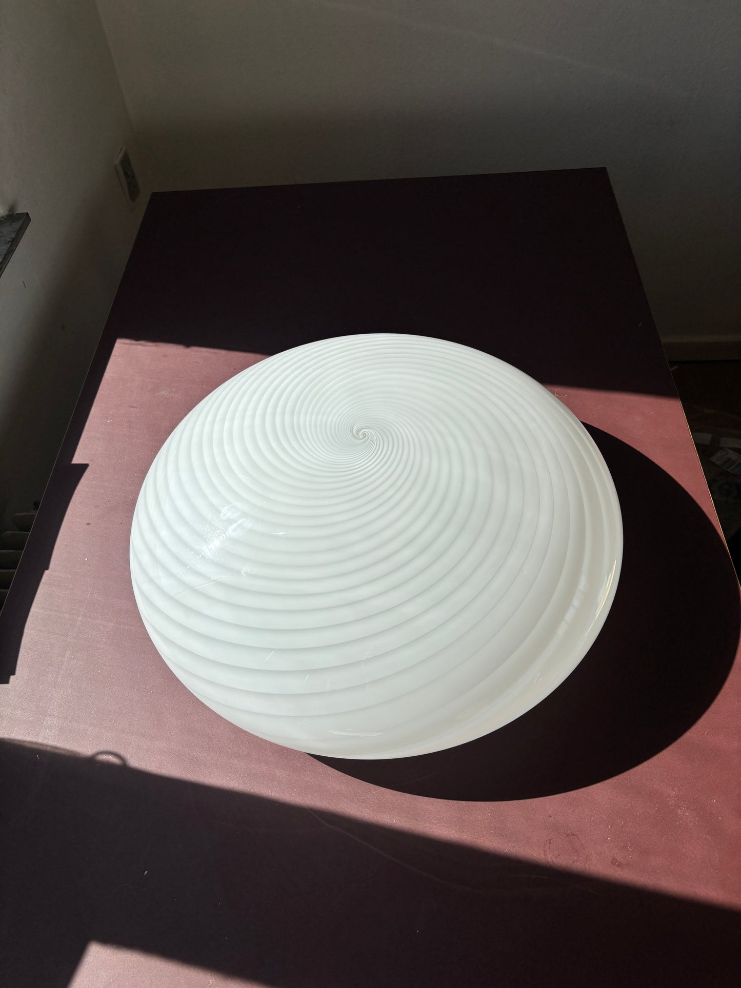 Kæmpe vintage Murano plafond med hvidt swirl 50 cm