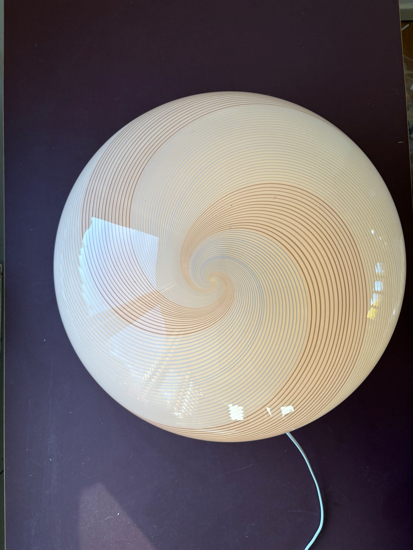 Kæmpe vintage Murano plafond opalglas med hvidt og mørkt swirl 50 cm