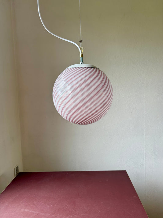 Sjælden vintage Murano pendel 25 cm med hvidt og lavendel swirl