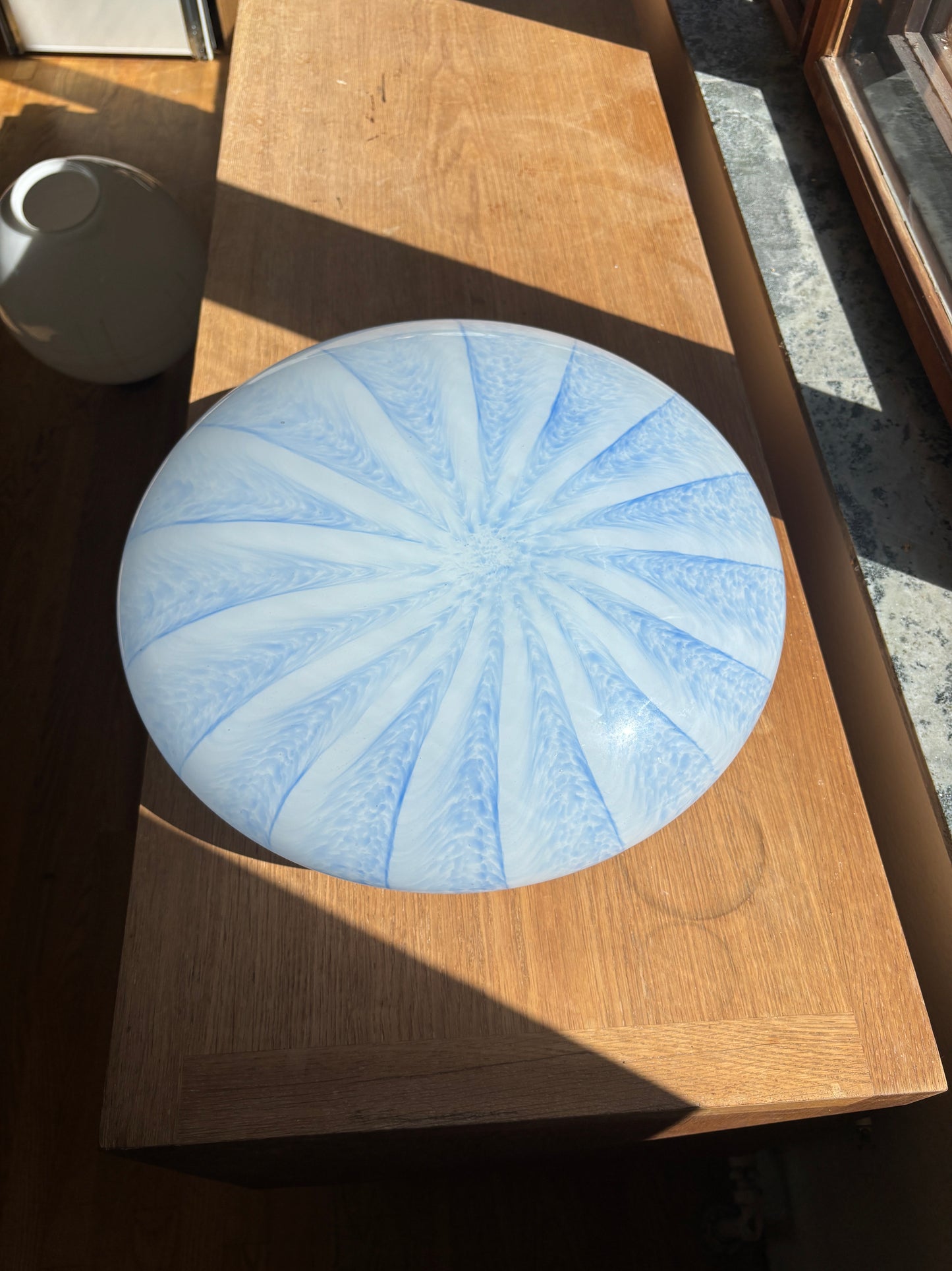 Vintage Murano plafond i et blåt tulipan mønster 45 cm