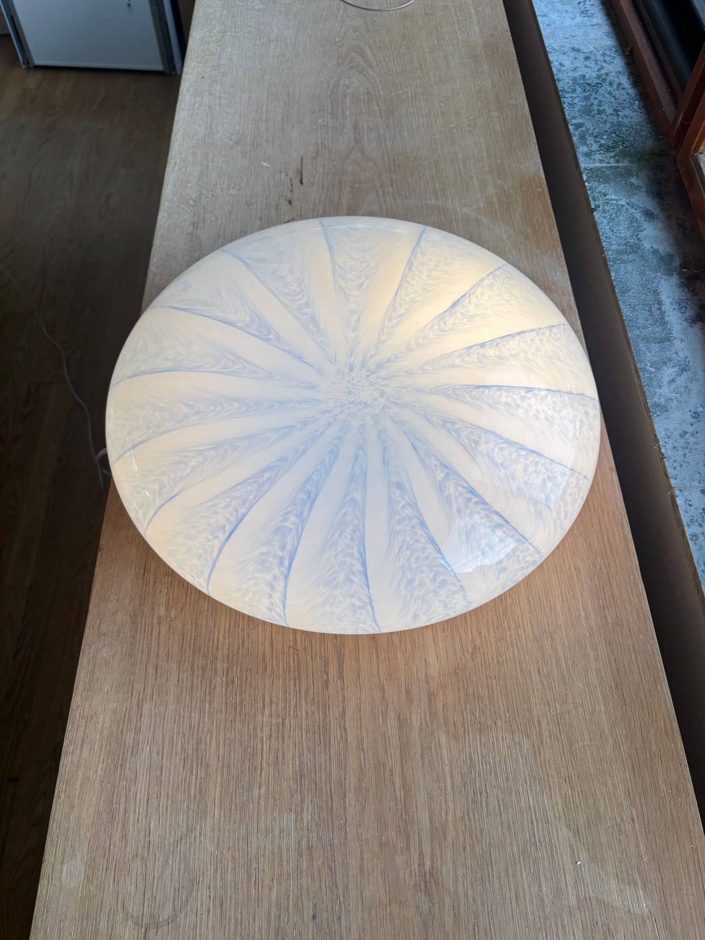 Vintage Murano plafond i et blåt tulipan mønster 45 cm