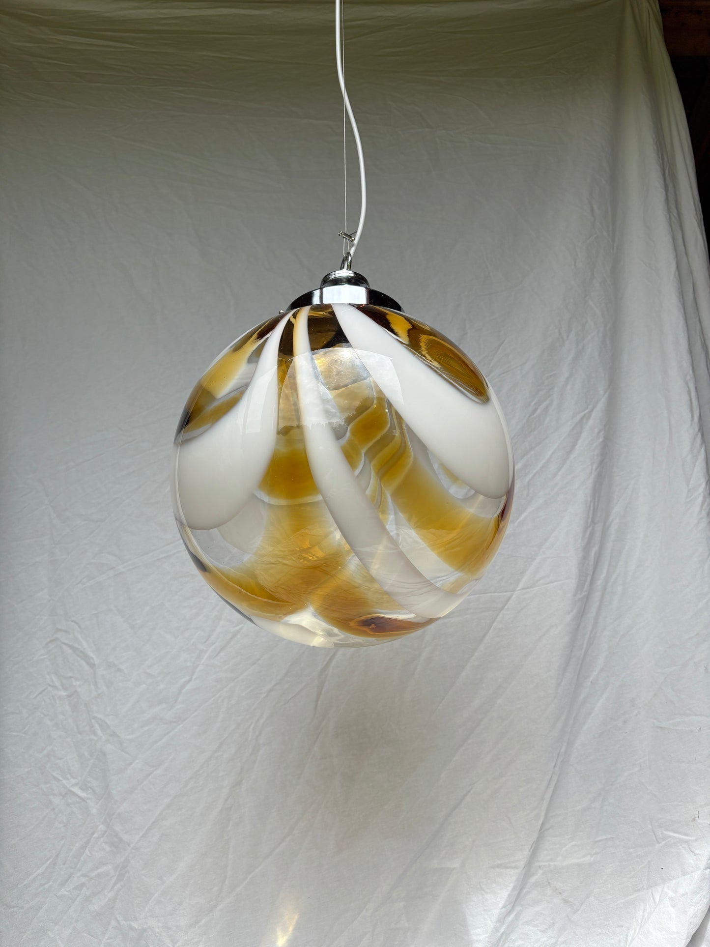 Vintage Murano pendel orange og hvidt mønster 30 cm