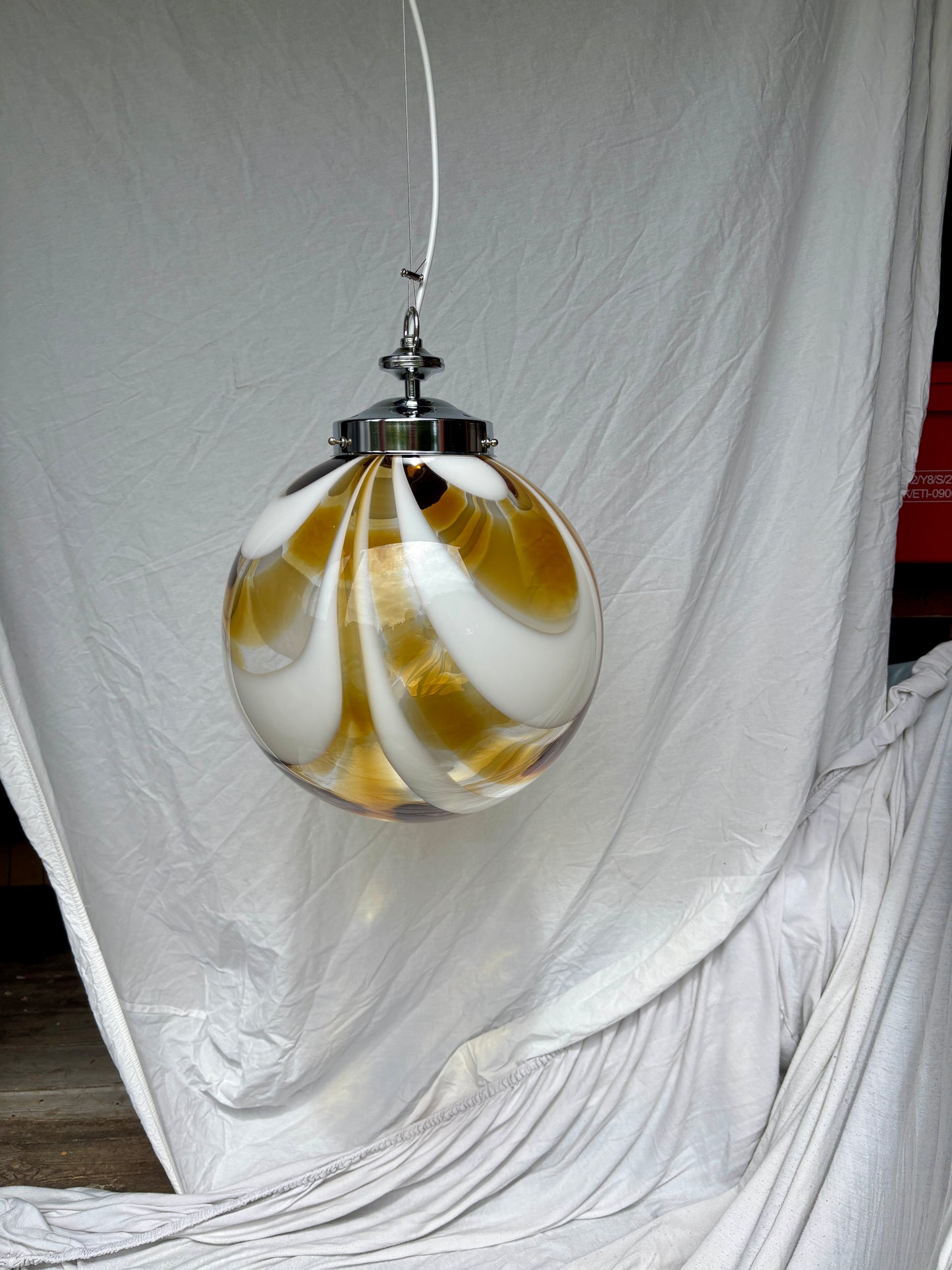 Vintage Murano pendel orange og hvidt mønster 30 cm