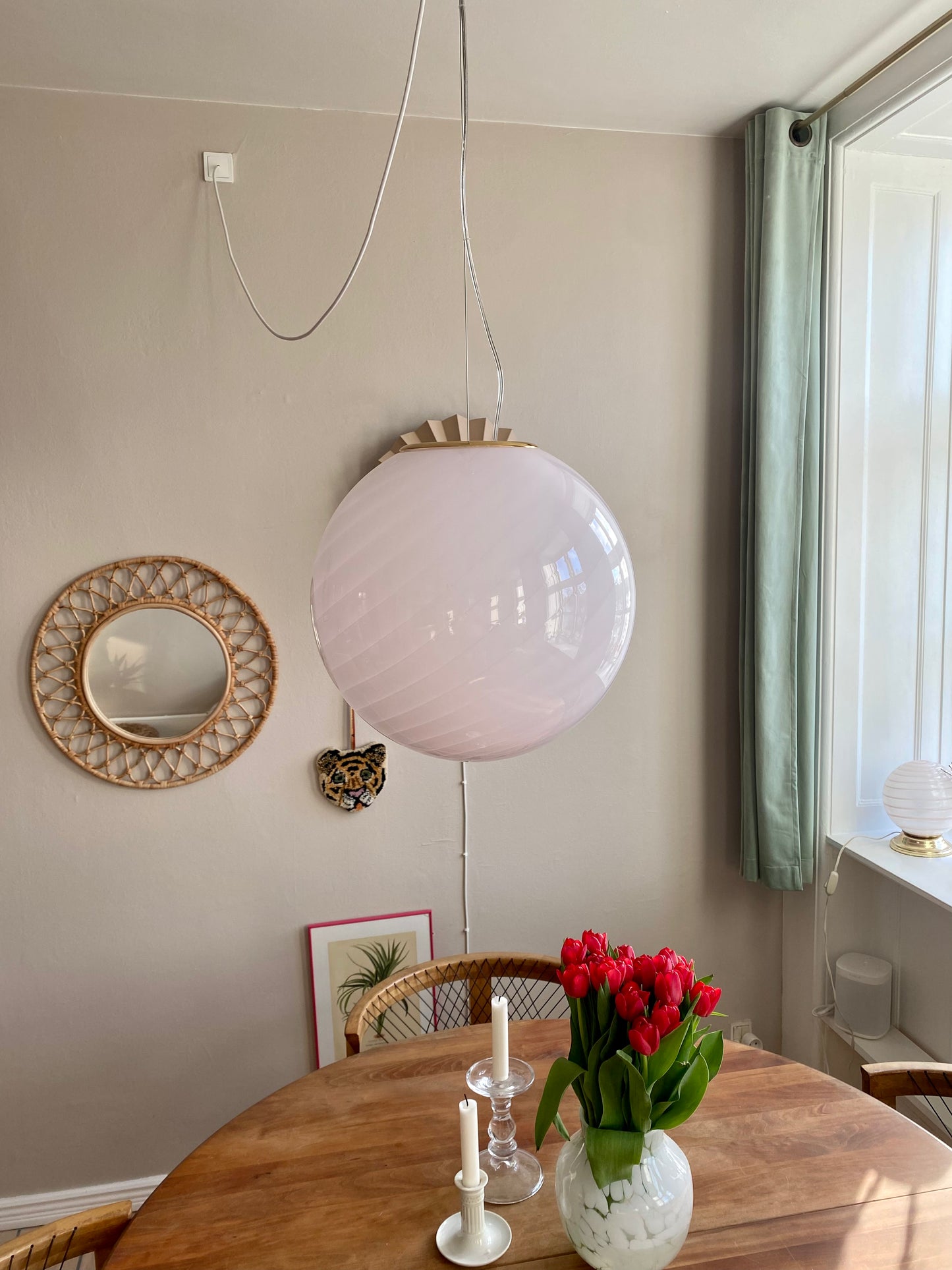Murano loftslampe i lysrerødt swirl 40 cm